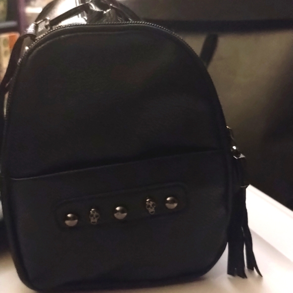 Purse - Picture 7 of 9